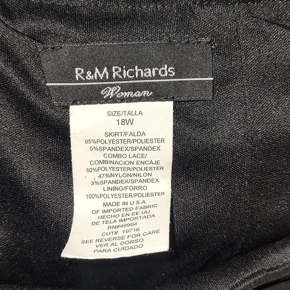 Women's Plus Size Beautiful skirt. Worn once excellent condition 👌 Size 18 W - Picture 2 of 6